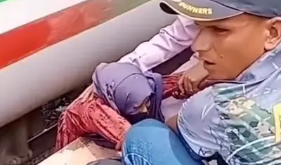 প্রথম আলো থেকে ভিডিও প্রতিবেদন পুনর্লিখন