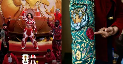 বিশ্বকাপে বাংলাদেশের পতাকা বুকে নিয়ে গাইলেন সানজয় দেব