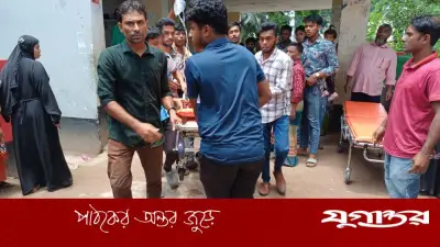 লক্ষ্মীপুরে মা-মেয়েসহ একই পরিবারের ৩ জনকে কুপিয়ে হত্যা