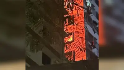 রাজধানীতে আবাসিক ভবনে আগুনে ২ জন নিহত