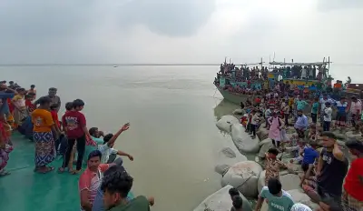 পদ্মা ও মহানন্দা নদীতে পৃথক দুর্ঘটনায় তিনজন নিহত, একজনের লাশ উদ্ধার