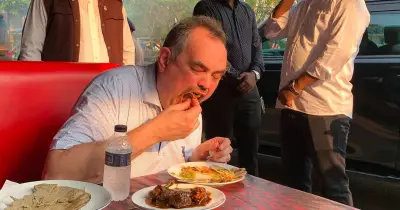 মার্কিন রাষ্ট্রদূতের রাজশাহীর কালাই রুটি খেয়ে প্রশংসা