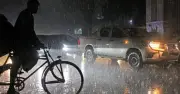রাজধানীতে বৃষ্টিতে স্বস্তি, তাপপ্রবাহ কমেছে