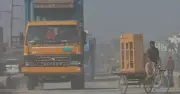 ঢাকার বায়ু মান সূচকে বিশ্বের ষষ্ঠ সবচেয়ে দূষিত শহর
