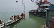 দৌলতদিয়া ফেরিঘাটে আবারও বাস নদীতে, চালক-সহকারী উদ্ধার