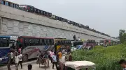 যমুনা সেতুতে বাস বিকল, পাঁচ কিলোমিটার যানজট, দুর্ভোগে যাত্রীরা