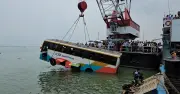 রাজবাড়ীতে বাস নদীতে পড়ার ঘটনায় মামলা, তিনজন গ্রেফতার
