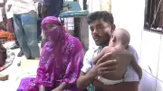 হামের উপসর্গে নোয়াখালী হাসপাতালে শিশুদের মেঝেতে চিকিৎসা, ওষুধের অভাবে দিশেহারা অভিভাবক