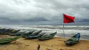 দেশের সমুদ্রবন্দরে ৩ নম্বর সতর্ক সংকেত জারি