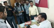সাভারে ভূমি অফিসে হাজিরা ও সেবার মানে অসন্তোষ প্রতিমন্ত্রীর
