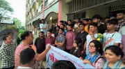 সুবিপ্রবিতে স্থায়ী ক্যাম্পাসের দাবিতে শিক্ষার্থীদের বিক্ষোভ