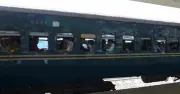 ঢাকায় চলন্ত ট্রেনে ছিনতাই, শিক্ষার্থী আহত