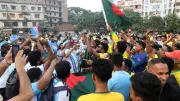বগুড়ায় ফুটবলপ্রেমীদের বর্ণাঢ্য পতাকা শোভাযাত্রা