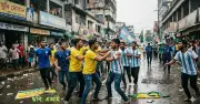মেসির ব্যঙ্গাত্মক ছবি নিয়ে ব্রাজিল-আর্জেন্টিনা সমর্থকদের সংঘর্ষে আহত ৪