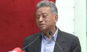 পোর্ট কর্মকর্তাদের কঠোর শাস্তির হুঁশিয়ারি খসরুর