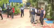 কালীঘাটে তৃণমূল কার্যালয়ে সিআইডি তল্লাশি, অভিষেকের অফিসেও দল