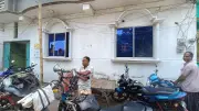 কয়রায় পল্লী বিদ্যুৎ অফিসে হামলা, আটক ১