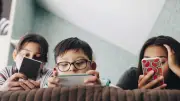 বাংলাদেশের উদীয়মান ফ্যাশন ডিজাইনাররা বিশ্ব দরবারে স্থান করে নিচ্ছেন