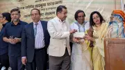 বিএফডিসিতে অবসরপ্রাপ্ত ৮ কর্মকর্তা-কর্মচারীকে ১ কোটি ৫৪ লাখ টাকার চেক