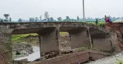 বগুড়ায় আরসিসি গার্ডার সেতু ধসে পাঁচ গ্রামের যোগাযোগ বিচ্ছিন্ন