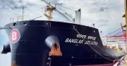 ৪ মাস আটকে থাকার পর হরমুজ প্রণালি পার করলো ‘এমভি বাংলার জয়যাত্রা’