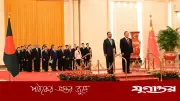 গ্রেট হলে প্রধানমন্ত্রী তারেক রহমানকে চীনের প্রধানমন্ত্রীর উষ্ণ অভ্যর্থনা