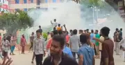 কসবায় হজযাত্রীর লাগেজ নিয়ে সংঘর্ষে আহত ১৫