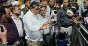 শাহবাগে বর্জ্য ব্যবস্থাপনায় প্রতিমন্ত্রীর ঝটিকা অভিযান, ১০ ব্যবসায়ী জরিমানা