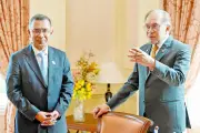 ঢাকা-কুয়ালালামপুর সম্পর্কের নতুন অধ্যায়: সস্তা শ্রম থেকে জ্ঞানভিত্তিক অংশীদারিত্বে রূপান্তরের আহ্বান