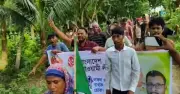 ফরিদপুরে আওয়ামী লীগের প্রতিষ্ঠাবার্ষিকীর মিছিলে ধাওয়া, তিন দিনমজুর আটক
