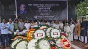 শিল্পী মুস্তাফা মনোয়ারের প্রতি শেষ শ্রদ্ধা জানালেন সর্বস্তরের মানুষ