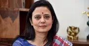 মমতাকে ছাড়ব না, দলে আছি আজীবন: মহুয়া মৈত্র