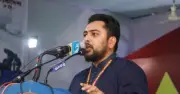 জাতীয় ক্রিকেটারকে ধরে নিয়ে নির্যাতনের অভিযোগ নাহিদের