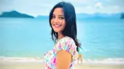 নাজনীন নীহার ‘এনগেজড’ স্ট্যাটাস: বাগদান নয়, সম্পর্কের কথা স্বীকার