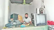 গরমে লোডশেডিং বেড়ে গ্রামাঞ্চলে বিদ্যুৎ সংকট, বিশ্বকাপ দেখতে না পেরে ক্ষোভ