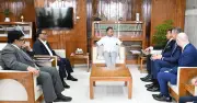 প্রধানমন্ত্রীর সঙ্গে বাংলালিংক চেয়ারম্যানের সাক্ষাৎ, সাশ্রয়ী স্মার্টফোনের আহ্বান