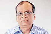 ডা. এ বি এম আবদুল্লাহর ইমেরিটাস অধ্যাপক পদ নিয়ে বিতর্ক: বিশ্ববিদ্যালয়ের দাবি বিধিবহির্ভূত, বিশেষজ্ঞদের ভিন্ন মত