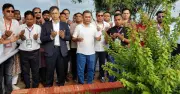 তারিক রহমানের পেকুয়ায় শহীদ ওয়াসিম আকরামের কবর জিয়ারত