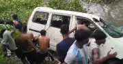 স্বামীকে বিমানবন্দরে এগিয়ে দিতে গিয়ে সড়ক দুর্ঘটনায় স্ত্রী নিহত