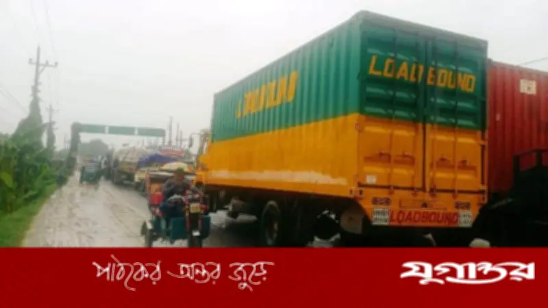 ঢাকা-সিলেট মহাসড়কে ২২ কিমি যানজট, দুর্ভোগে হাজারো যাত্রী
