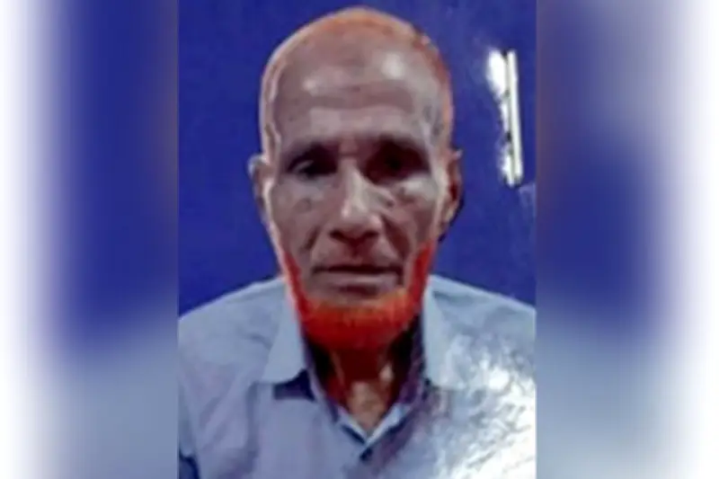 জীবিত ব্যক্তিকে মৃত দেখিয়ে বয়স্ক ভাতার কার্ড বাতিল, ইউপি সচিব বদলি