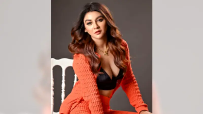 জন্মদিনে ভালোবাসায় সিক্ত জয়া আহসান