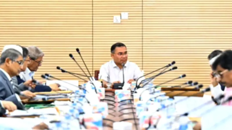 প্রধানমন্ত্রীর সভাপতিত্বে মন্ত্রিপরিষদের বৈঠক শুরু, সরকারি কর্মচারীদের সম্মানী বাড়ল