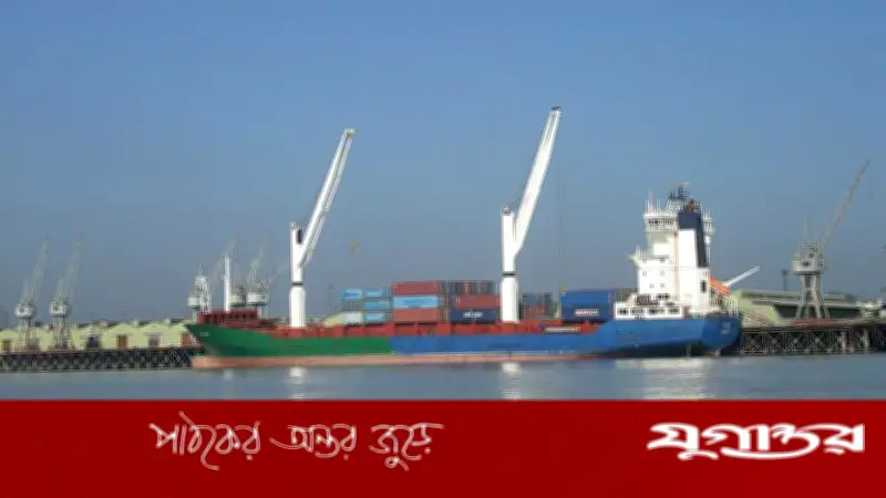 চট্টগ্রাম বন্দরে ৪৩ জাহাজ থেকে পণ্য খালাস স্থগিত