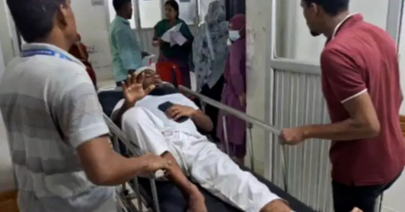 সাভারে এনসিপির সমাবেশে ককটেল বিস্ফোরণ, চারজন আহত