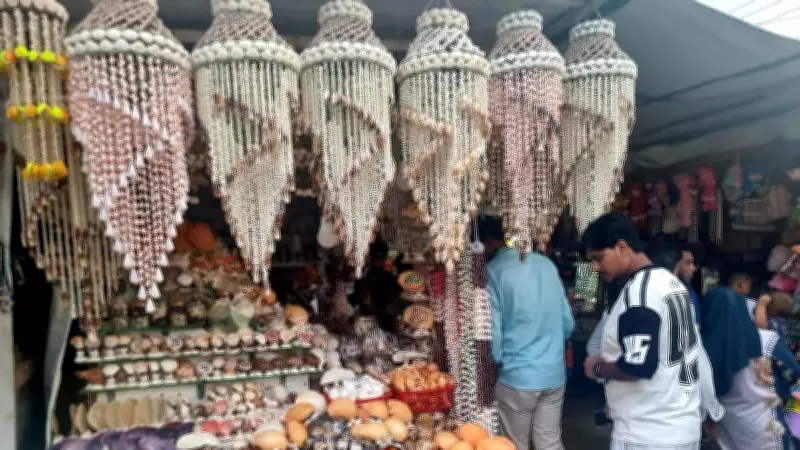 কক্সবাজারের সুগন্ধা সৈকতে ৮০০ অবৈধ দোকান, উচ্ছেদের পর পুনর্দখল