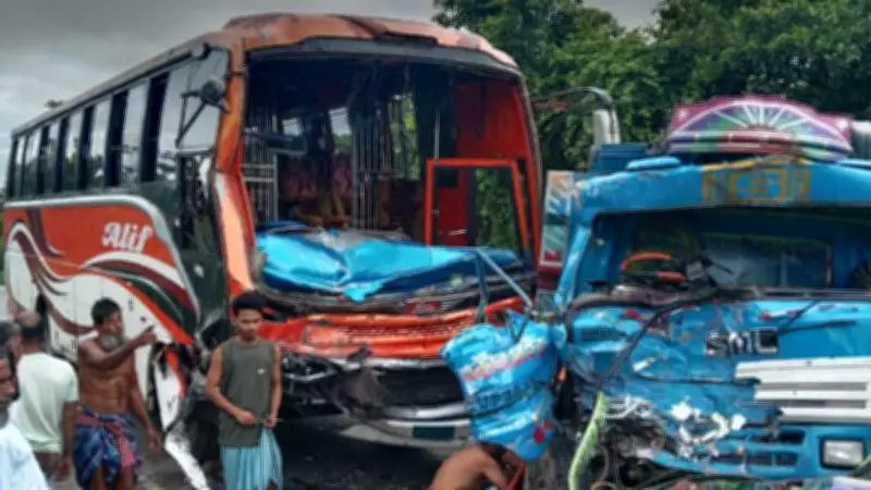 ঢাকা-বরিশাল মহাসড়কে বাস-ট্রাক সংঘর্ষে আহত ৭, ৯ অঞ্চলে ঝড়ের আভাস