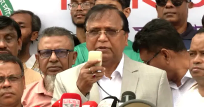 বর্জ্য অপসারণে অনিয়মে ঠিকাদারদের বিরুদ্ধে কঠোর ব্যবস্থার ঘোষণা ডিএসসিসি প্রশাসকের