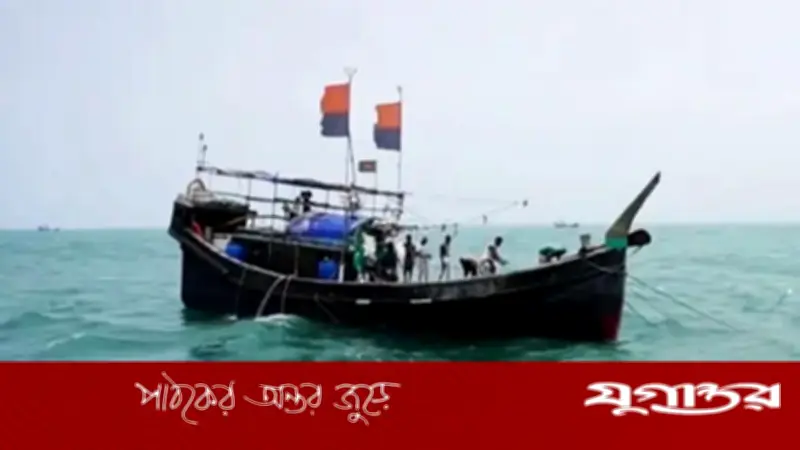 বঙ্গোপসাগরে ইঞ্জিন বিকল, তিন দিন ধরে ভাসছেন ১৭ জেলে
