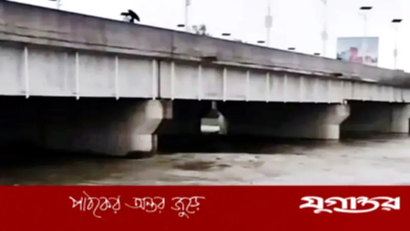 চকরিয়া-পেকুয়ায় বন্যা, মাতামুহুরীর পানি বিপৎসীমা ছাড়িয়েছে, শিশুর মৃত্যু